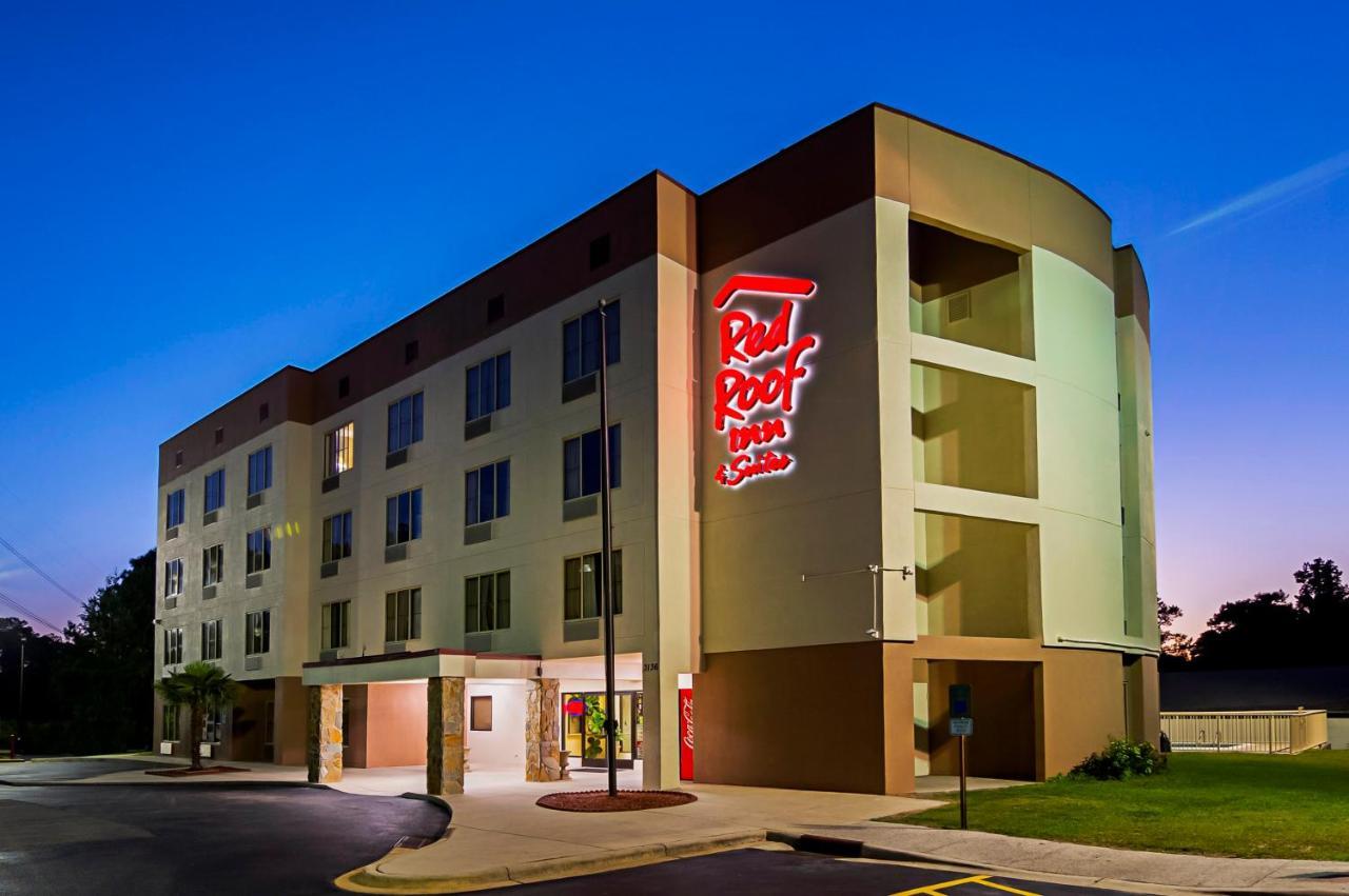 Red Roof Inn & Suites Fayetteville-Fort Bragg Экстерьер фото